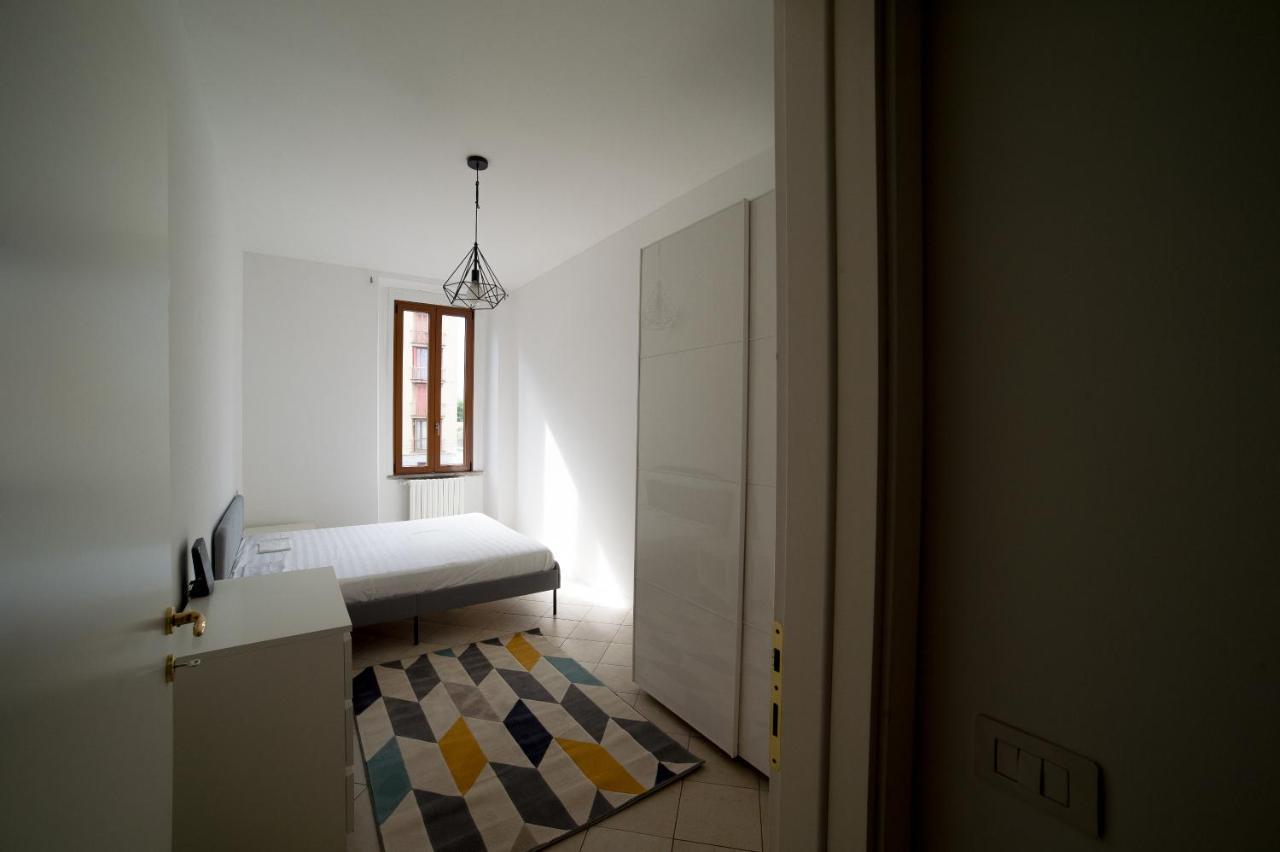Hbhall Navigli 30 Apartment Milan Exterior photo