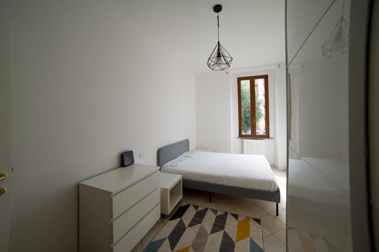 Hbhall Navigli 30 Apartment Milan Exterior photo